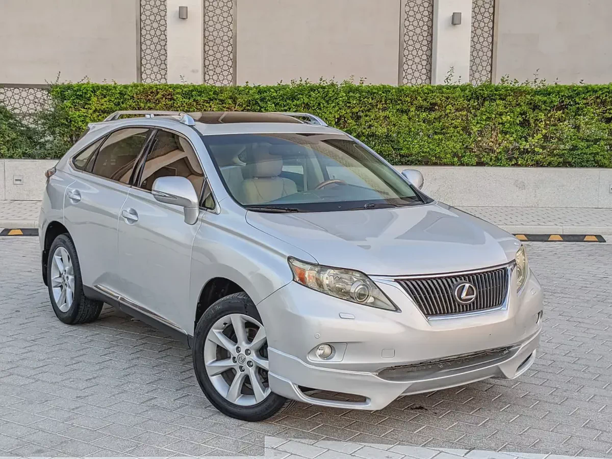 Lexus RX 350 Standard 2010 | GCC Specs | Well Maintained Clean Car With Low KM Perfect Family SUV