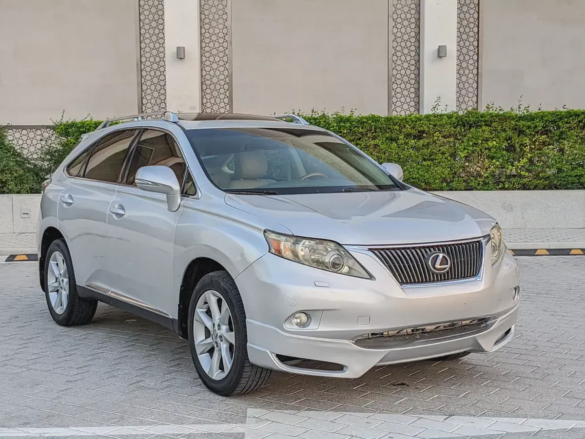 Lexus RX 350 Standard 2010 | GCC Specs | Well Maintained Clean Car With Low KM Perfect Family SUV-2-2
