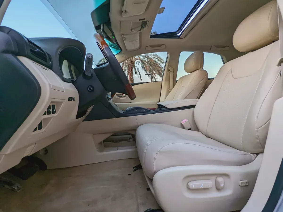 Lexus RX 350 Standard 2010 | GCC Specs | Well Maintained Clean Car With Low KM Perfect Family SUV-7-7