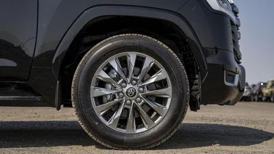 Toyota Land Cruiser VXR 3.5L-13
