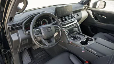 Toyota Land Cruiser VXR 3.5L-4
