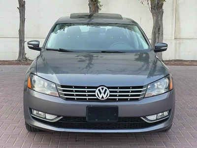 VOLKSWAGEN PASSAT - GCC SPECS - FULL SERVICE HISTORY - UNDER WARRANTY - ORIGINAL PAINT --6