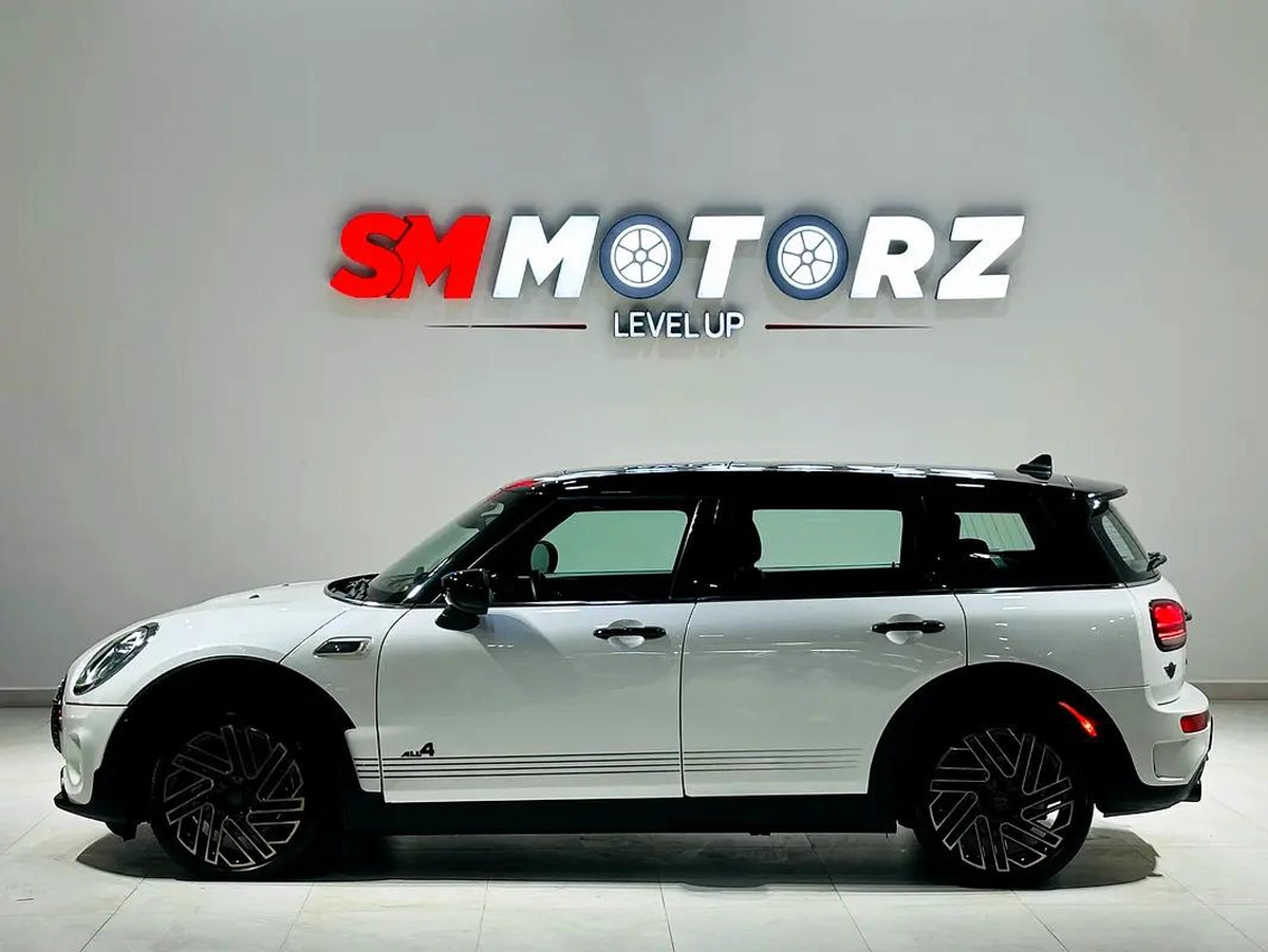 MINI COOPER S CLUBMAN 1 OF 19/69 FINAL EDITION 2024 MODEL YEAR WITH ONE YEAR WARRANTY-4-4
