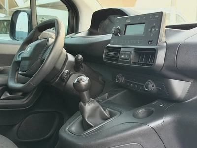 Peugeot Partner 2022 White-10
