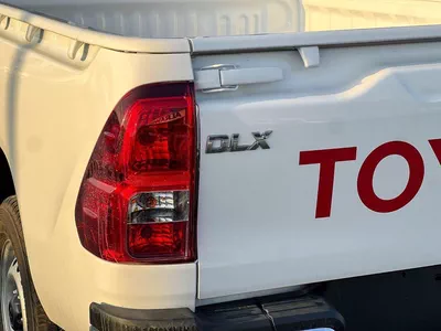 Toyota Hilux DLX EXPORT PRICE - TOYOTA HILUX 2.4L-9