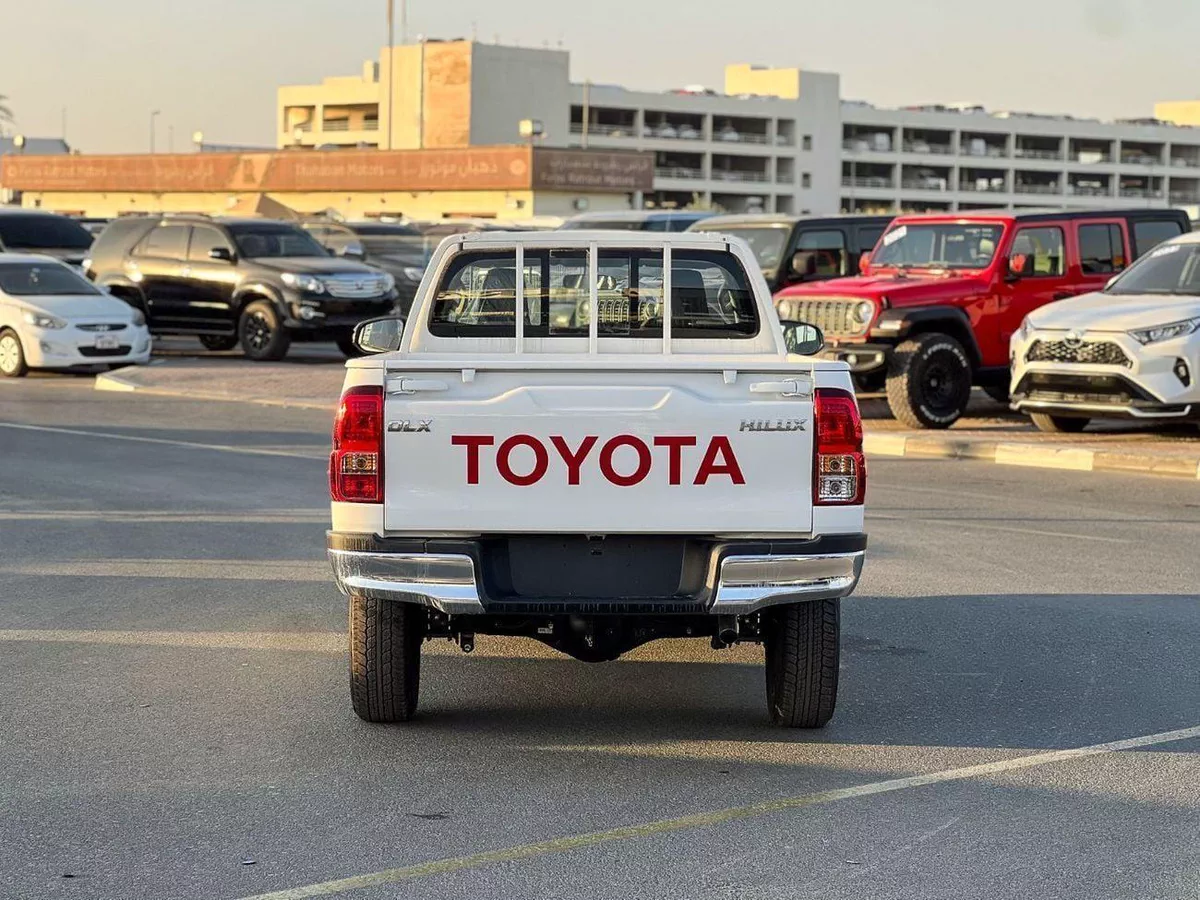 Toyota Hilux DLX EXPORT PRICE - TOYOTA HILUX 2.4L-5-0