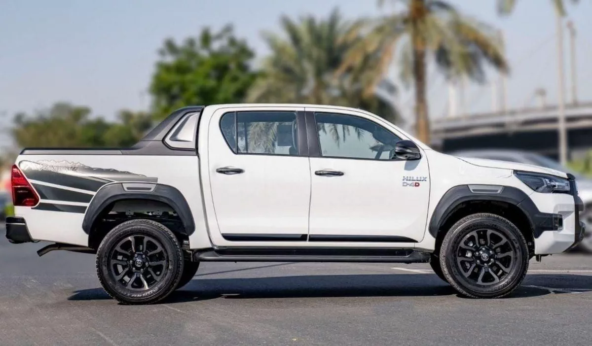 Toyota Hilux ADVENTURE HILUX ADVENTURE  2.8L DIESEL 2024-7-0
