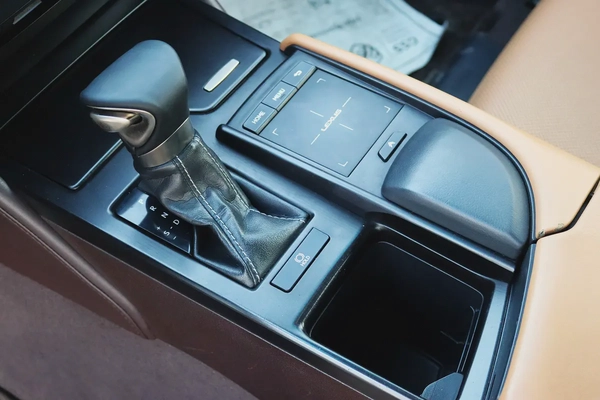 Lexus ES 350 F SPORT 2019 | GCC Specs | Pristine Condition