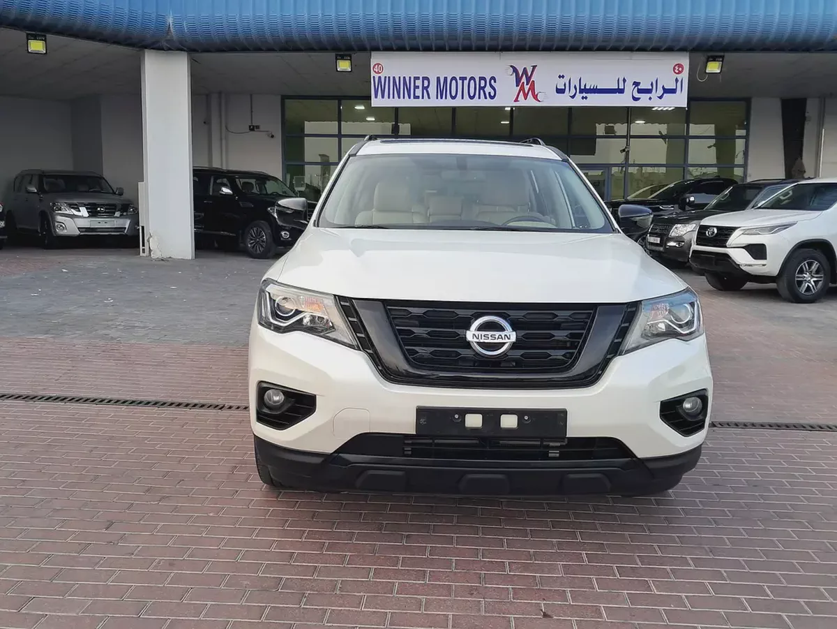 Nissan Pathfinder SV Midnight Black Edition2019 - GCC Specs - Well Maintained-4-4