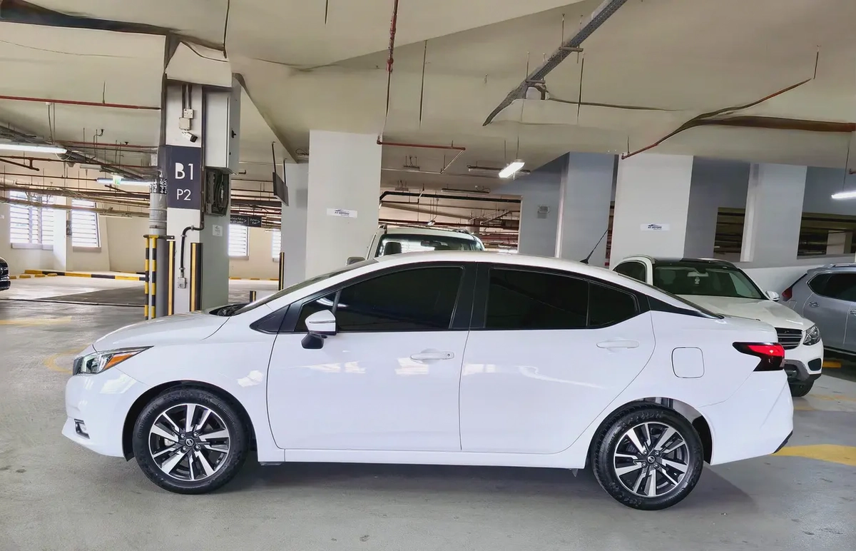 FULLY LOADED 5 cameras II 2023 Nissan Sunny Platinum II GCC Specs II MINT Condition-2-2