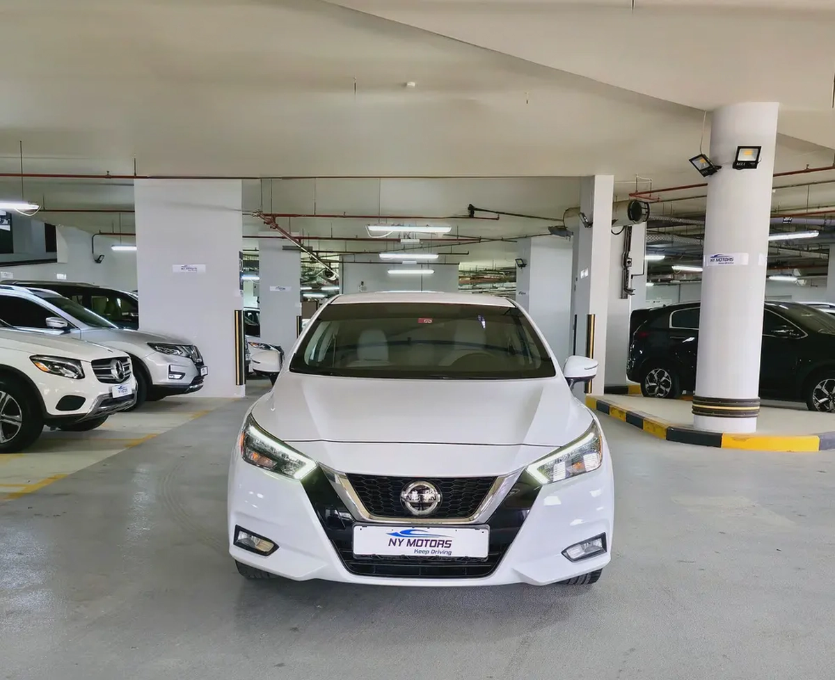 FULLY LOADED 5 cameras II 2023 Nissan Sunny Platinum II GCC Specs II MINT Condition-4-4