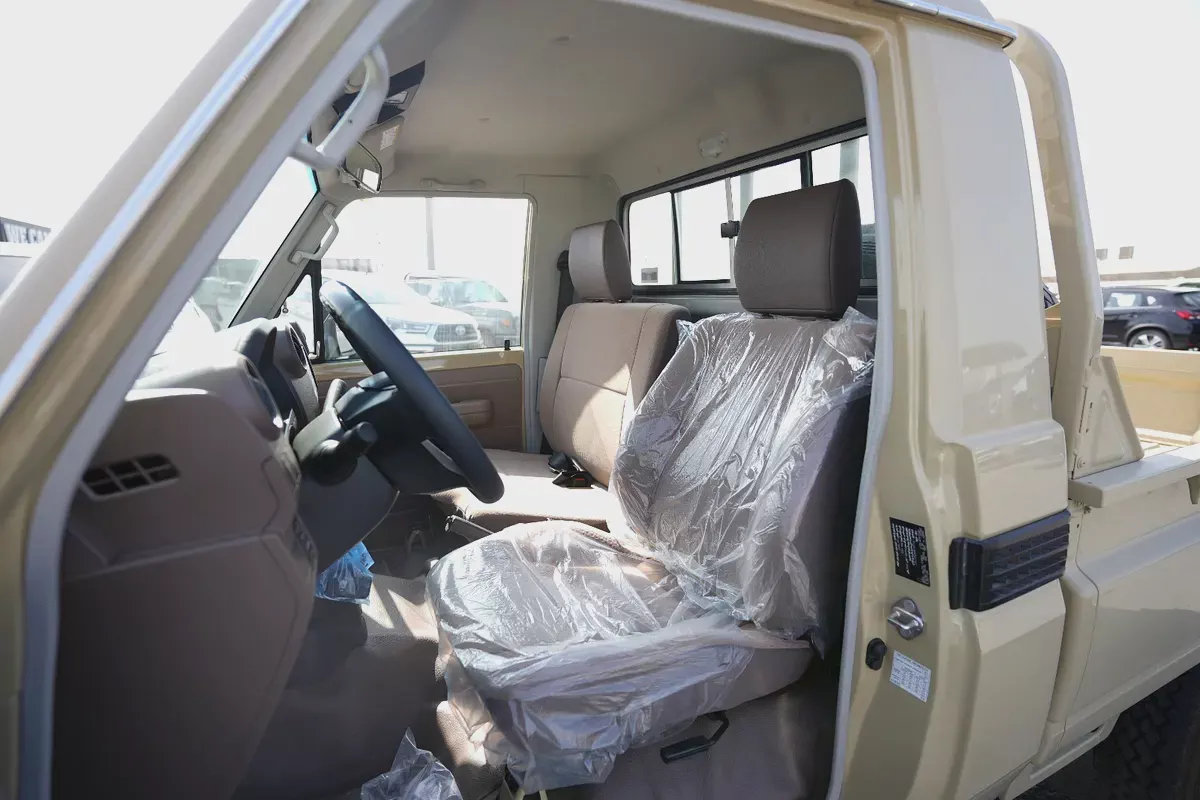 Brand New Toyota Land Cruiser 70 Series LC 79 LX 2026 - GCC Specs - Pickup-4-4