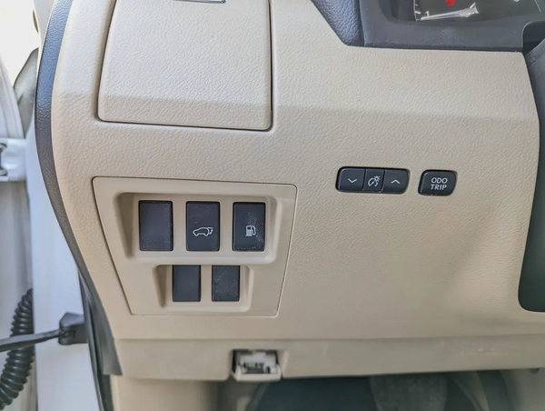 Lexus RX 350 Premier 2011 - American Specs Perfect Condition Inside Out Low KM Family Luxury SUV
