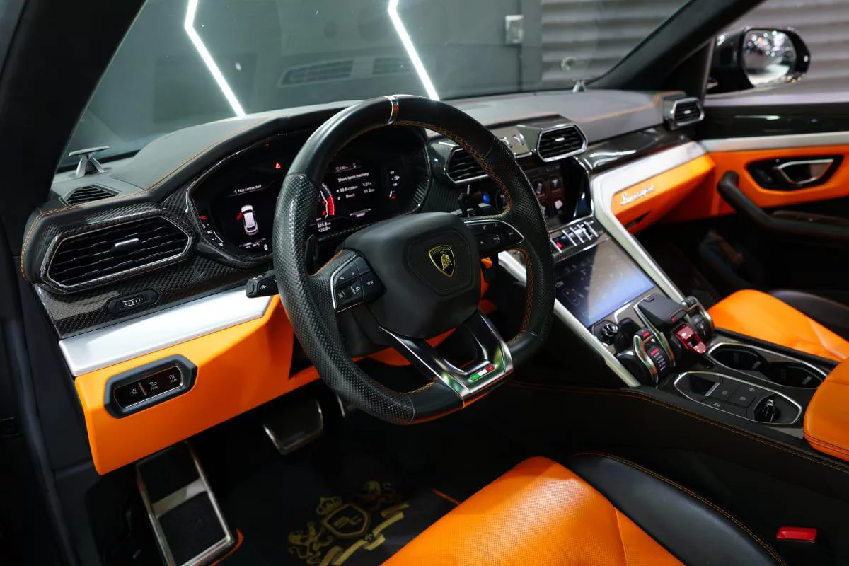 Lamborghini Urus-16-16