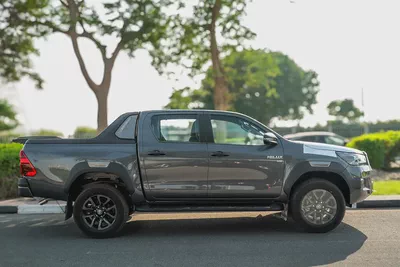 TOYOTA HILUX ADVENTURE 4.0 2026 GCC SPECS-5
