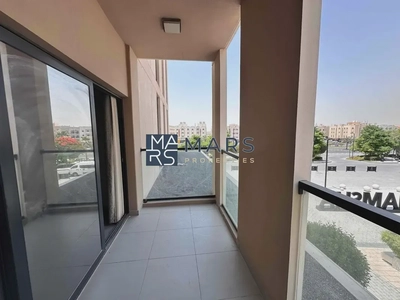 Brand new balcony studio with kitchen appliances-8