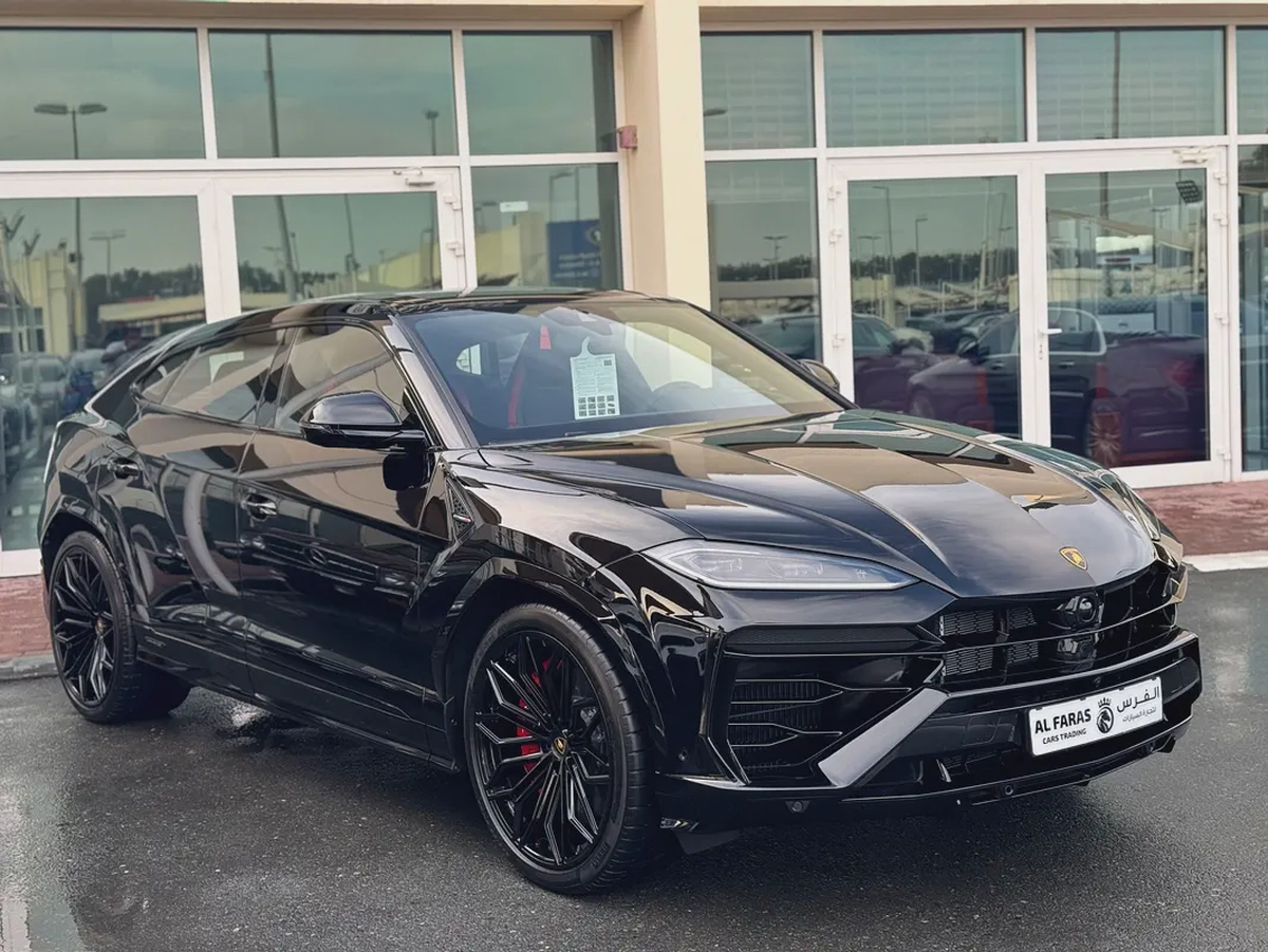 Lamborghini URUS SE 2025 Brand New fully loaded Zero KM-2-2