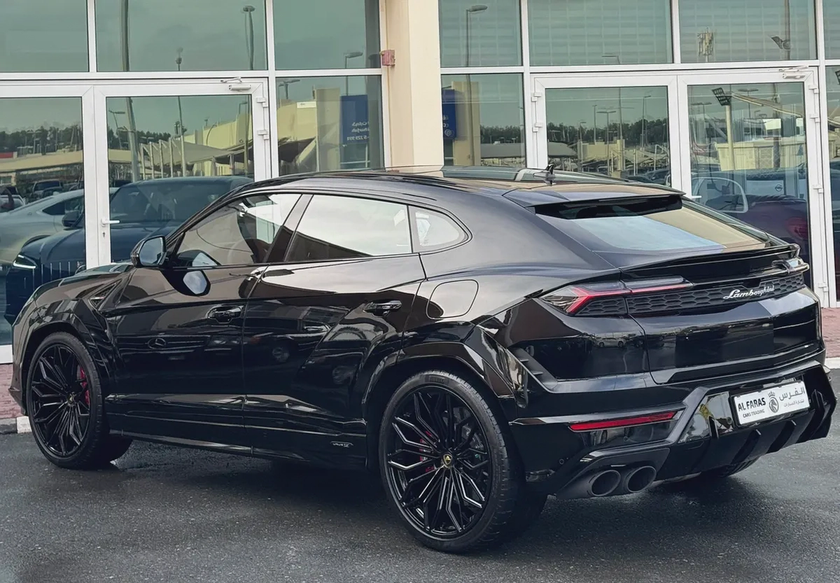 Lamborghini URUS SE 2025 Brand New fully loaded Zero KM-6-6