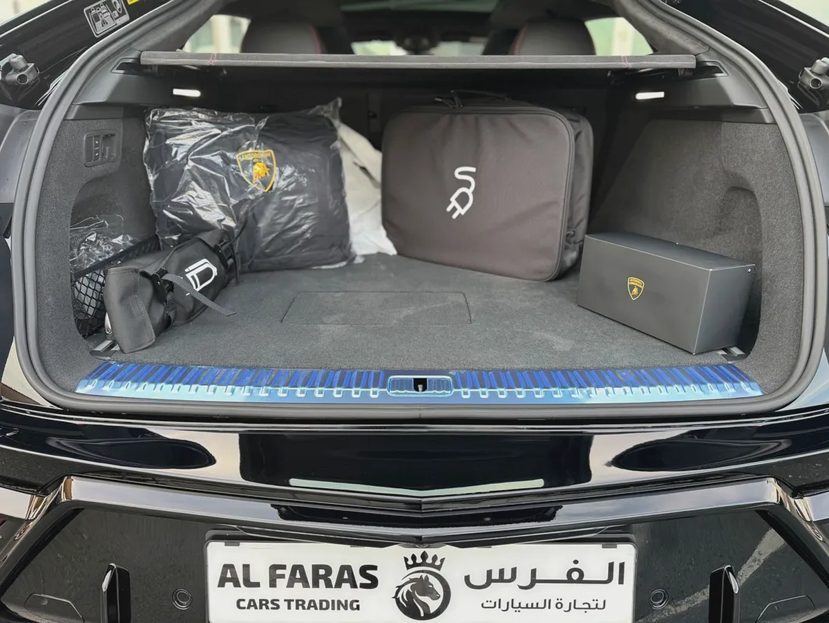 Lamborghini URUS SE 2025 Brand New fully loaded Zero KM-18-18
