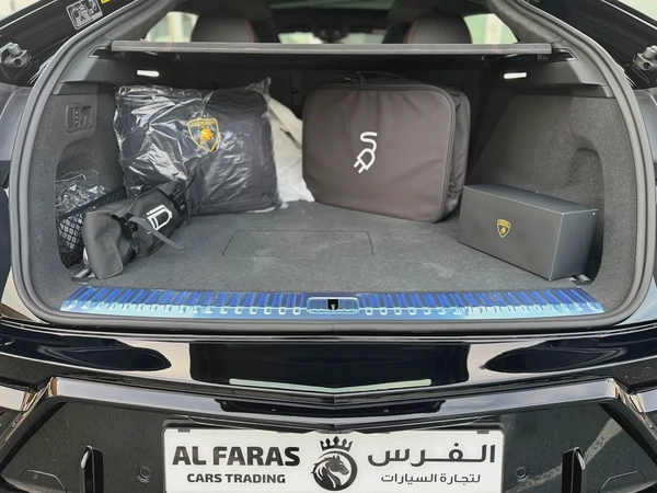 Lamborghini URUS SE 2025 Brand New fully loaded Zero KM