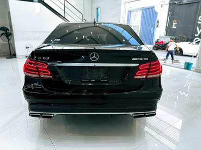 2010 Mercedes-Benz E 63 AMG 6.5L V8 // Cash / Credit Card-5