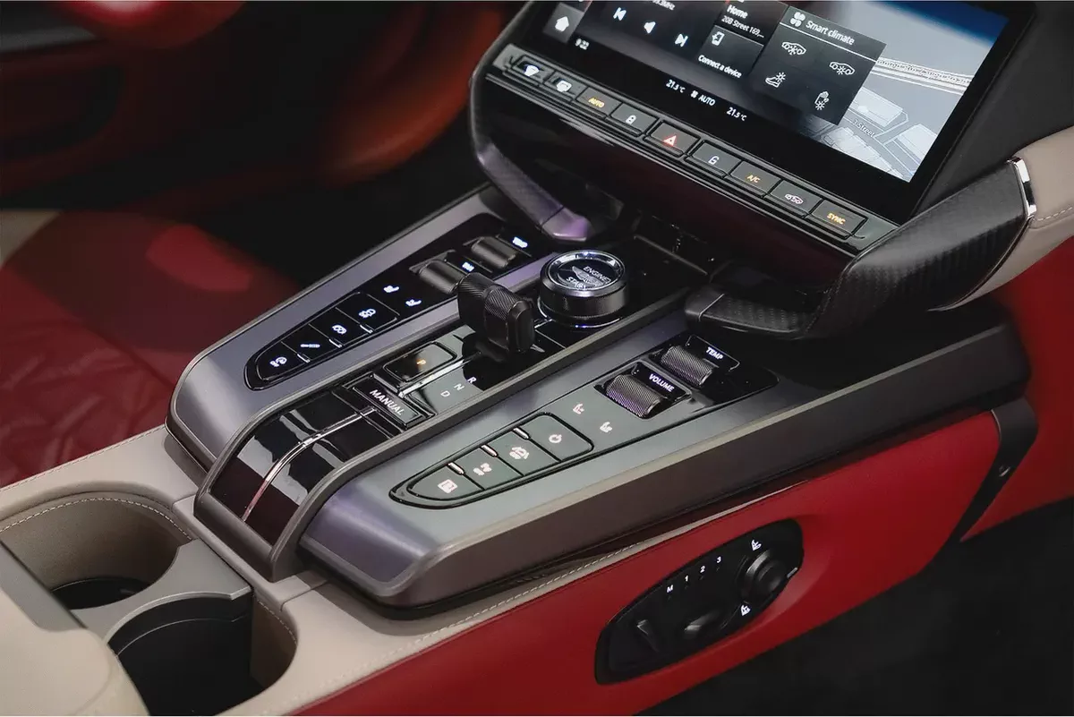 AED 28,722 / 60 months | 20% DP | 2025 Aston Martin Vanquish / FSH / Warranty-11-11