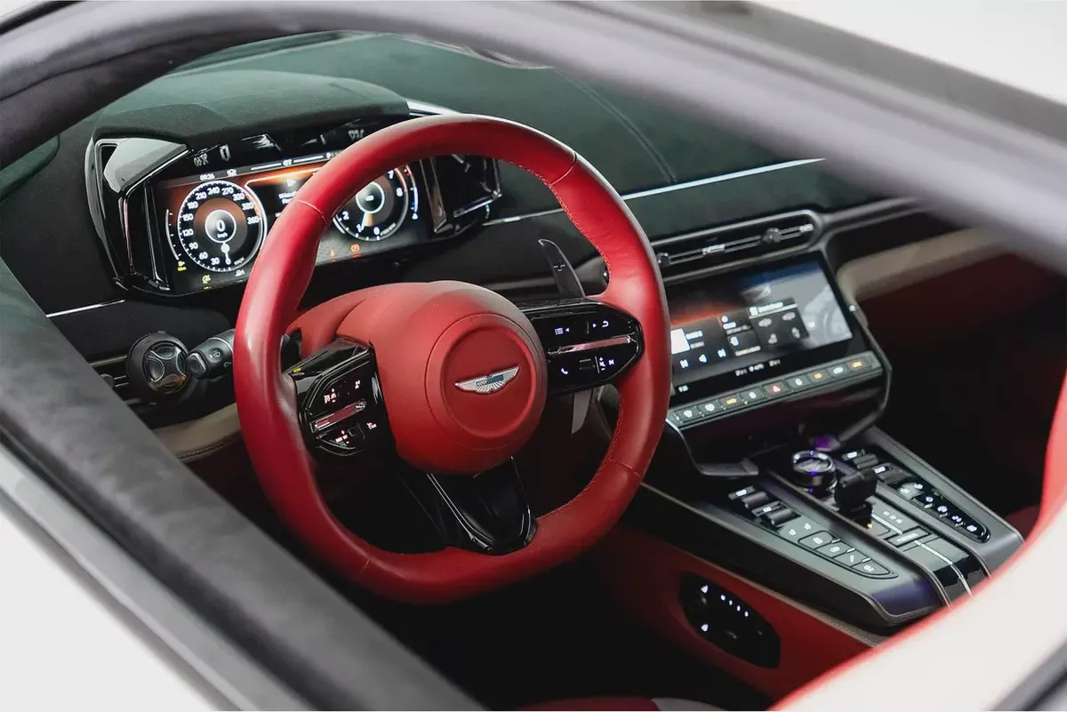 AED 28,722 / 60 months | 20% DP | 2025 Aston Martin Vanquish / FSH / Warranty-7-7