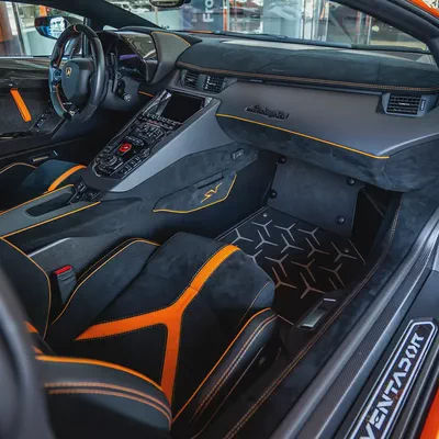 2017 Lamborghini Aventador SV  DONE ONLY 9000KM-8