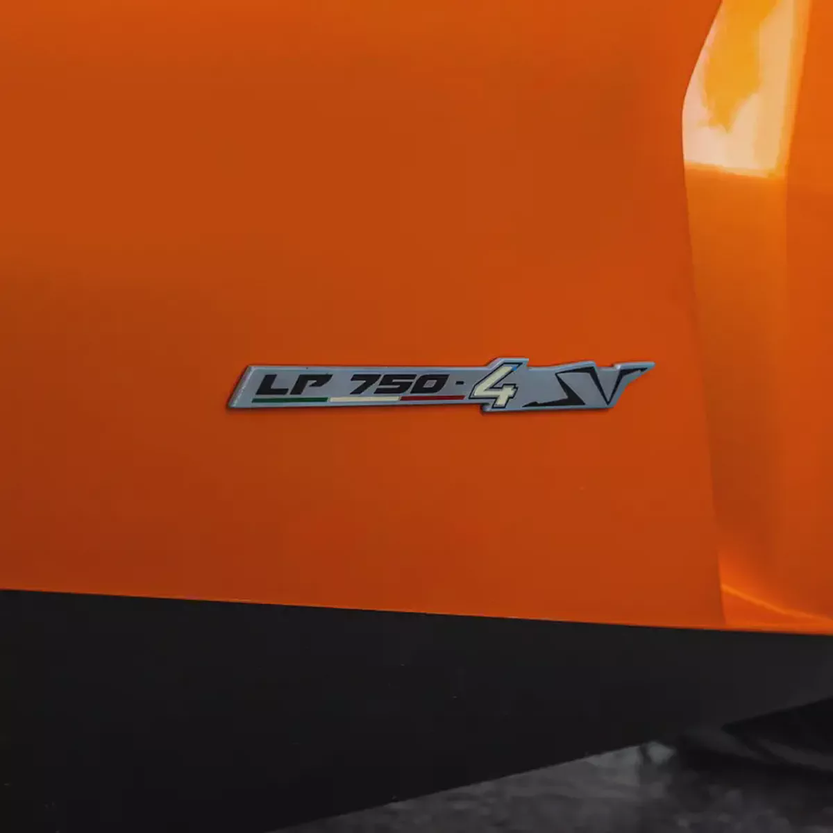2017 Lamborghini Aventador SV  DONE ONLY 9000KM-3-3