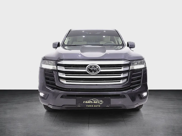 LAND CRUISER GXR GCC TWIN TURBO V6 - PERFECT CONDITION