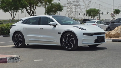 ZEEKR 001 RWD (White)-0