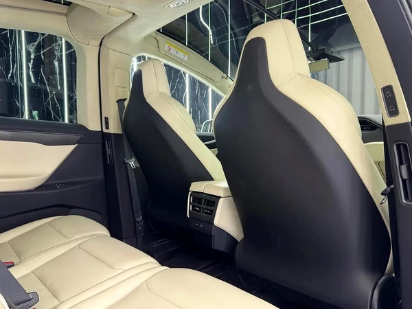 Tesla Model X 2018 GCC specs for 85,000.00 AED