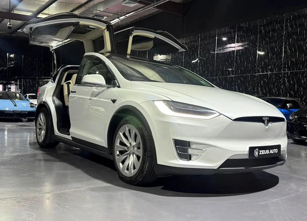 Tesla Model X 2018 GCC specs for 85,000.00 AED