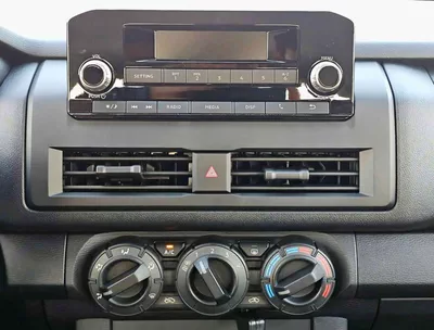 Mitsubishi L200 GLX || 2.4L PETROL M/T 4WD | SIDE STICKER (CODE # GLXP)-10
