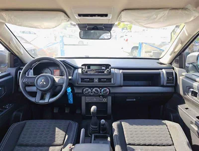 Mitsubishi L200 GLX || 2.4L PETROL M/T 4WD | SIDE STICKER (CODE # GLXP)-14