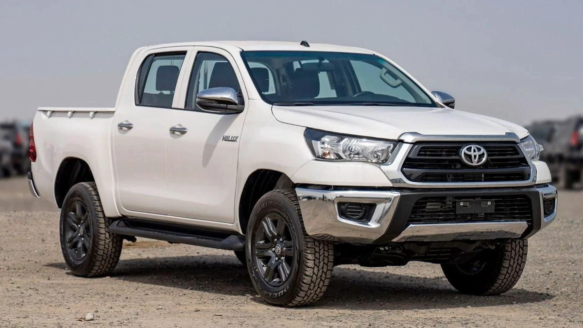 Toyota Hilux MID OPTION PETROL 2.7 AT-21-21