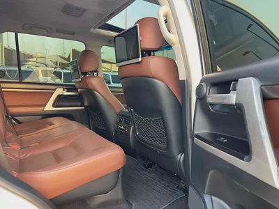 تويوتا لاند كلوزر VXR مكينه لكذس Toyota Land Cruiser VXR 2017 GCC Specs - Pristine Condition-13