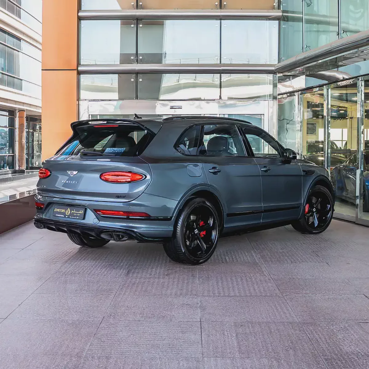 2023  BENTLEY BENTAYGA S HYBIRD  DONE  ONLY 18,000KM-1-1