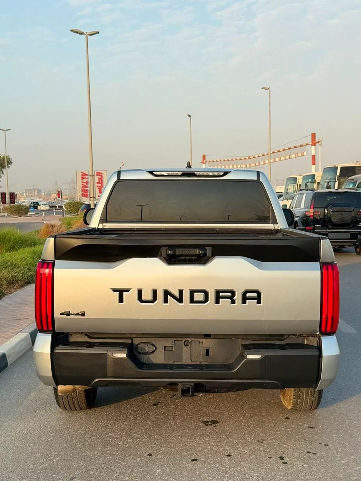 Toyota Tundra SR5 3.4L 4x4 drive-3-0