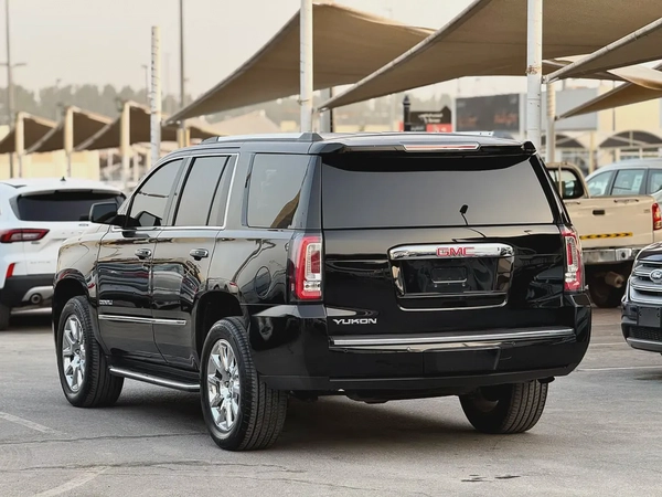 GMC Yukon Denali 2017