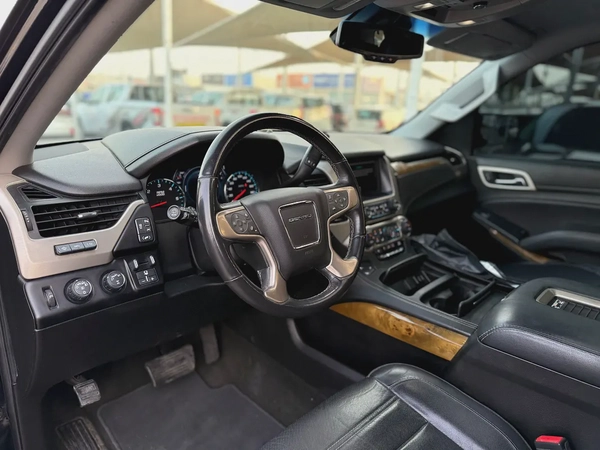GMC Yukon Denali 2017