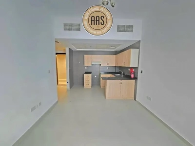 Prime Location Spacious 1Bhk With Full Family Building Full Facilities-4