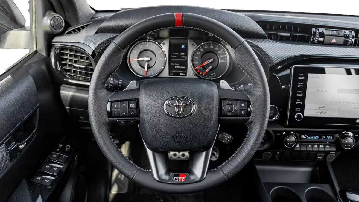 Toyota Hilux GR SPORT-17-0