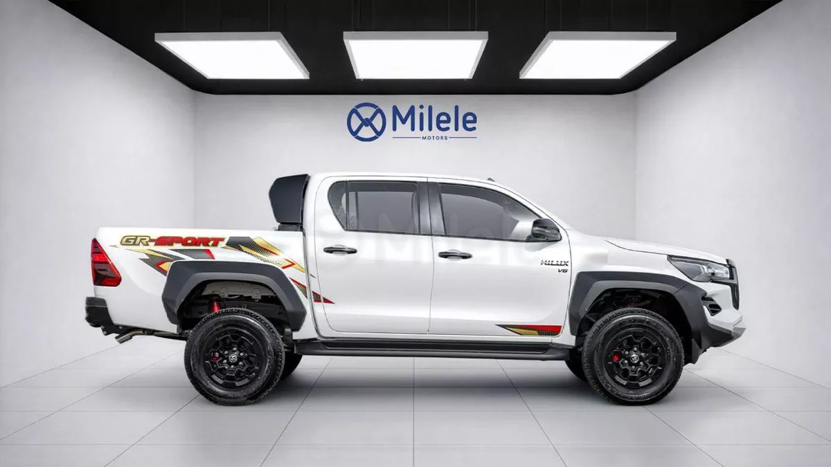 Toyota Hilux GR SPORT-4-0