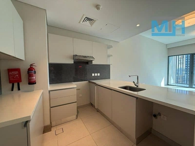 SOL Avenue, Business Bay, Dubai-16
