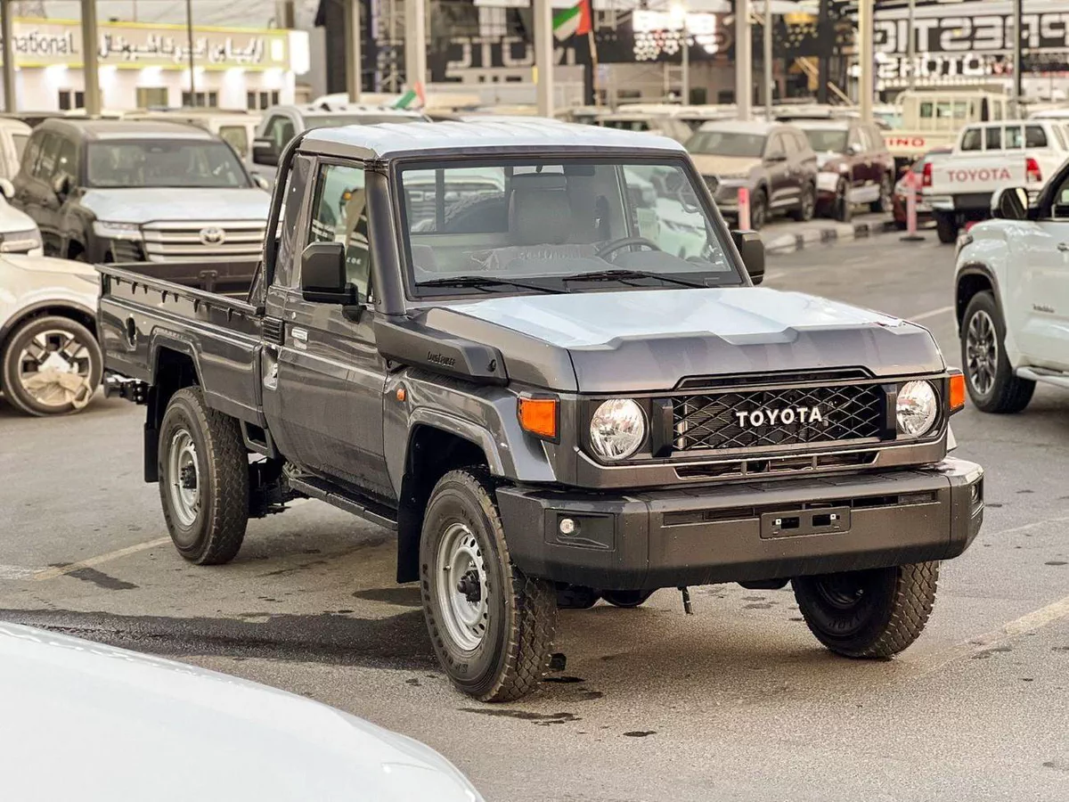 Toyota Land Cruiser Pick Up 4.0L V6 STD-E EXPORT ONLY - TOYOTA LC79 4.0L STD-E-2-0