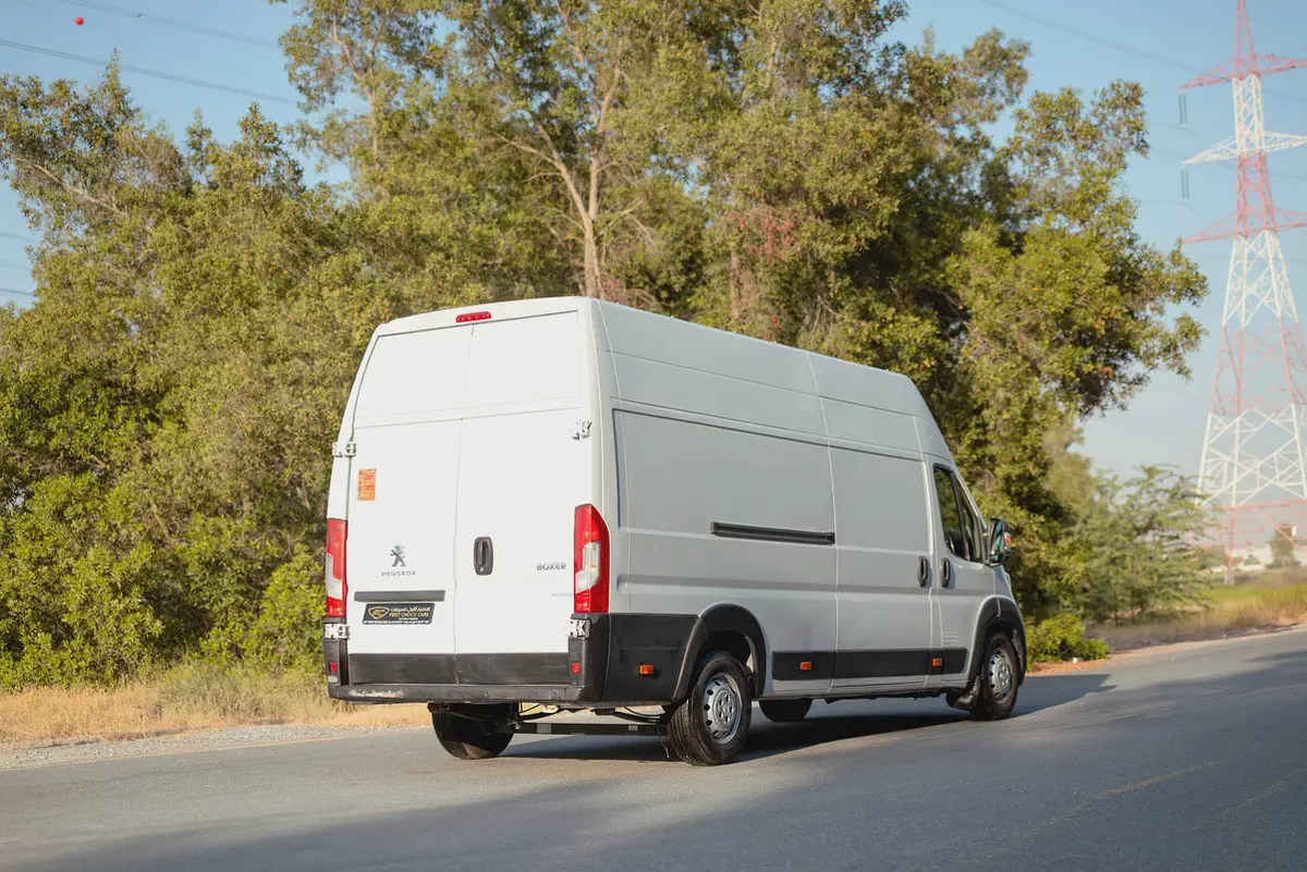 Peugeot Boxer L4H3 Delivery Van | GCC Specs | Ref#P05283-2-2