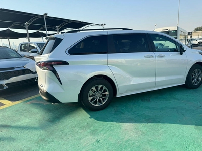 New 2024 Toyota Sienna-5