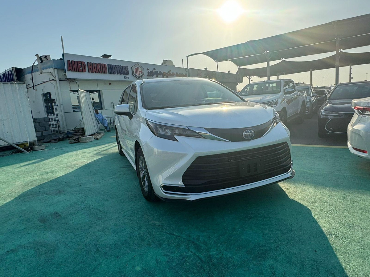 New 2024 Toyota Sienna-7-7