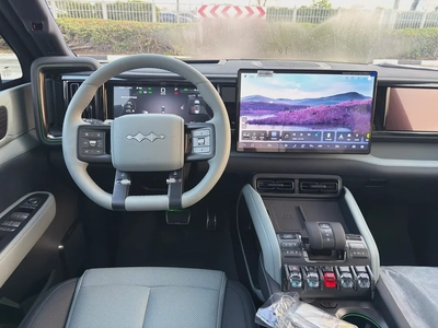BYD Leopard 5 Ultra 2026 | Brand New | Off-Road Luxury SUV-9